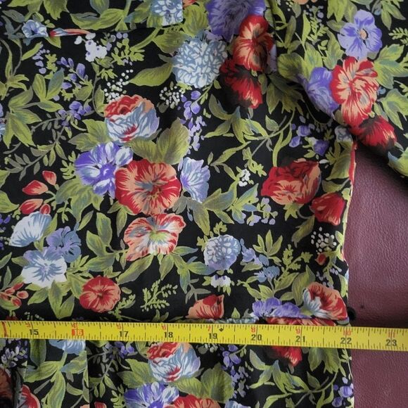 Stitches The Dress Co Vintage Floral Semi Button-Up Midi Dress - Picture 9 of 12